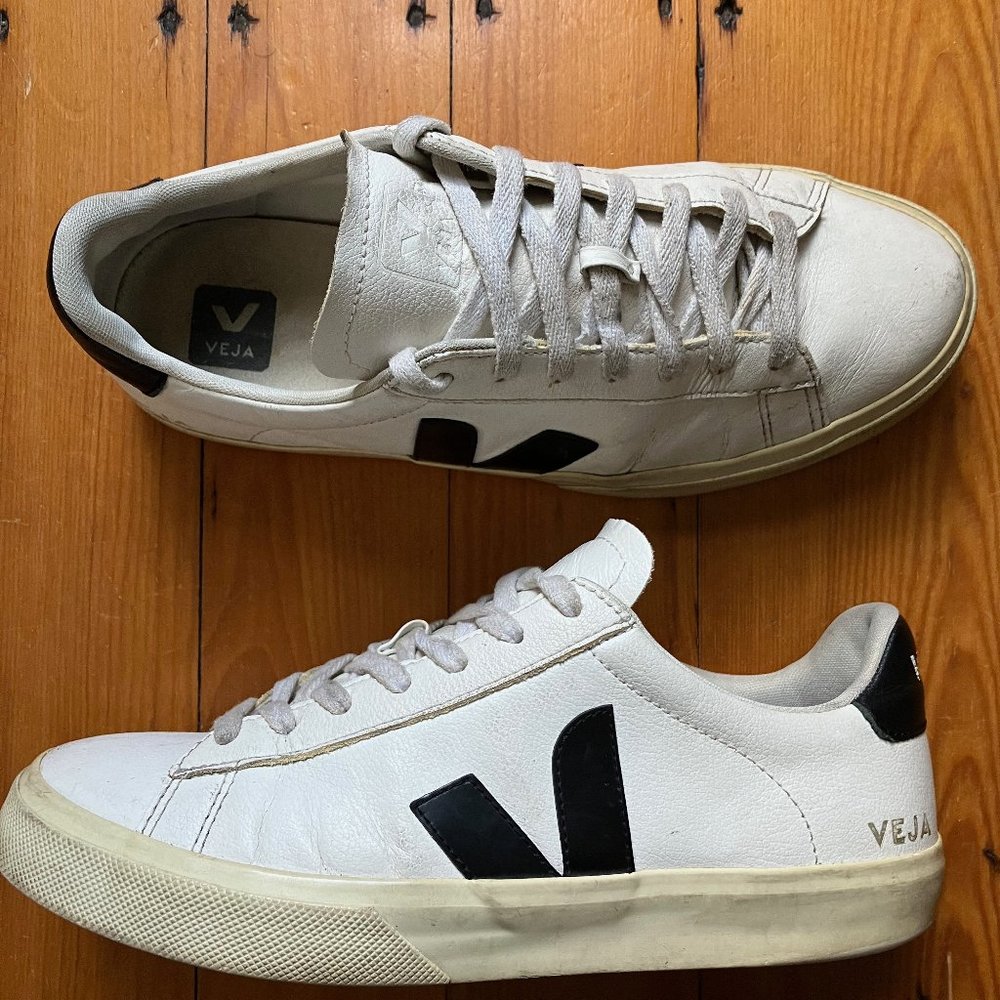 Veja Campo leather white black US 9